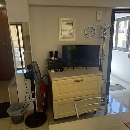 Lavrio Center - Thanasis' Studio Bagian luar foto