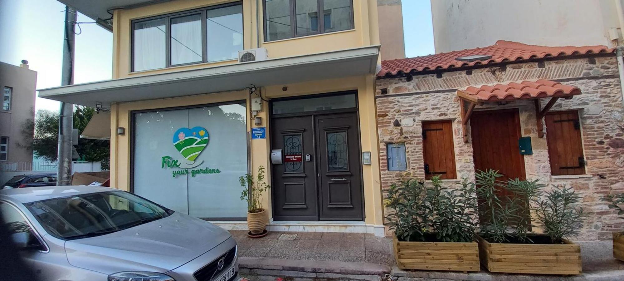 Lavrio Center - Thanasis' Studio Bagian luar foto