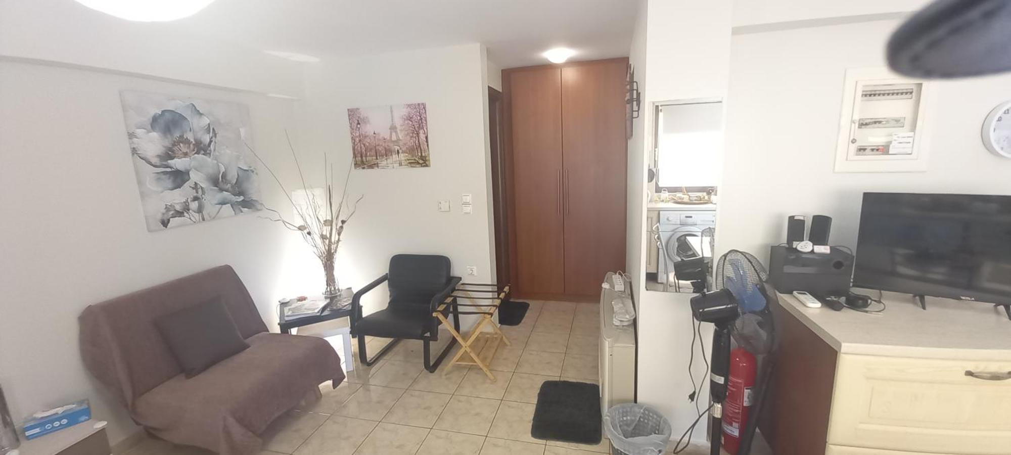Lavrio Center - Thanasis' Studio Bagian luar foto
